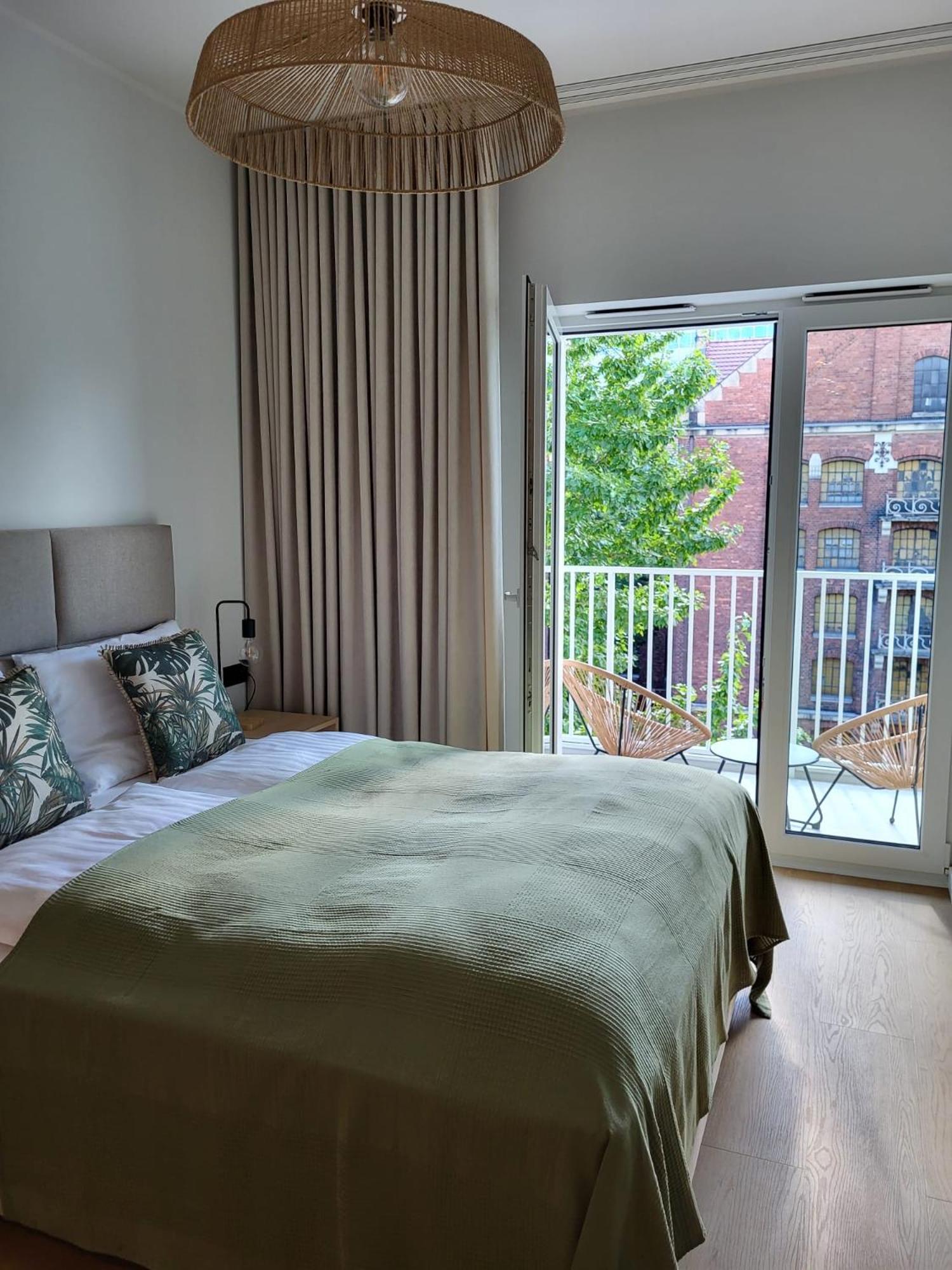 Plac Wolnosci 6 Apartment Poznan